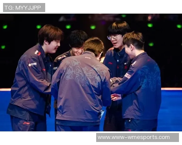 电竞比分赛后复盘FPX与JDG灵活性对比分析与战术探讨