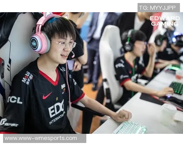 电竞新闻洲际赛积分榜更新EDG凭借55分稳居榜首展现强劲实力 电竞新闻洲际赛积分榜更新EDG凭借55分稳居榜首展现强劲实力